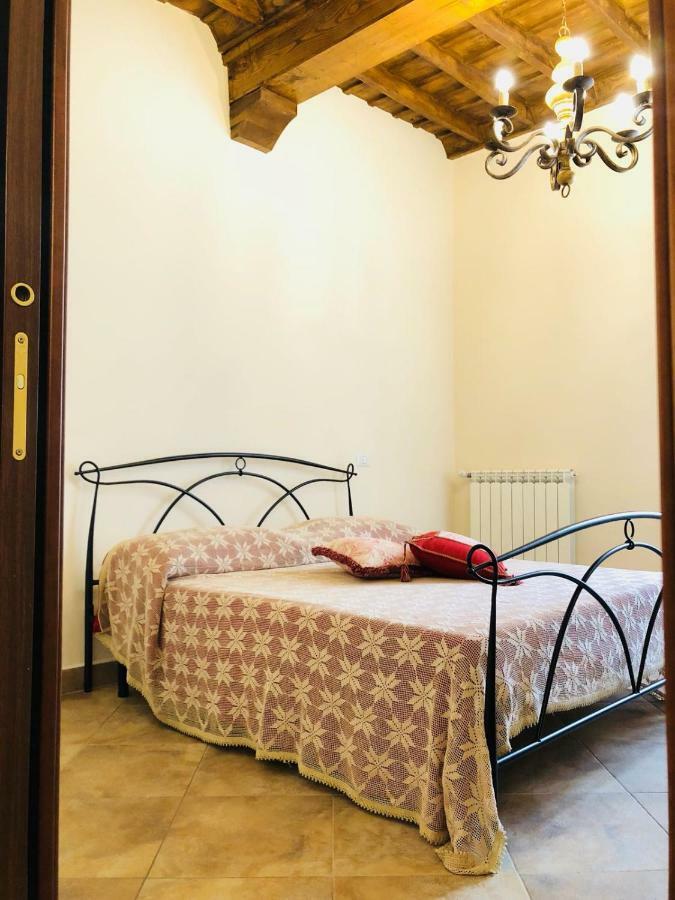 Casa Vacanze La Torretta 苏特里 外观 照片